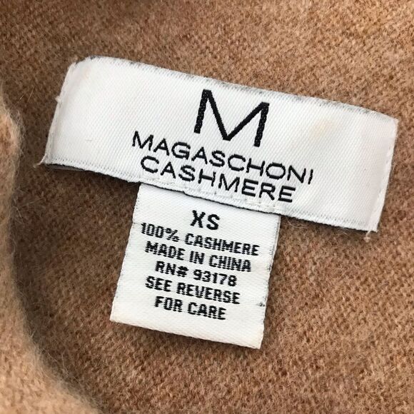 Magaschoni 100% Cashmere Super Soft Tan Funnel Neck Pullover Sweater - Picture 12 of 12